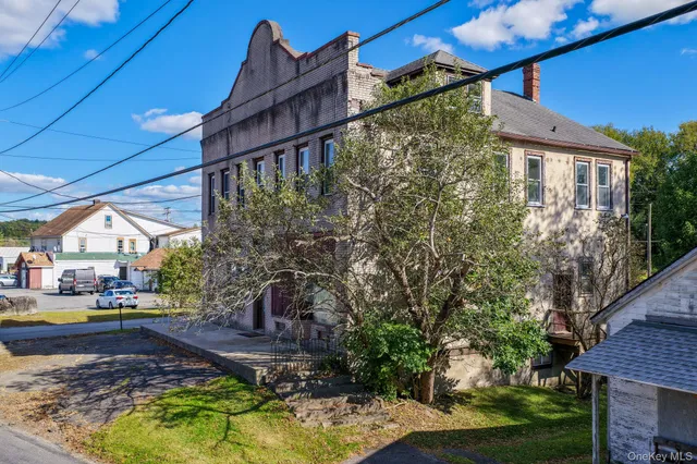 $700,000 | 9 Mongaup Road, Hurleyville, NY 12747