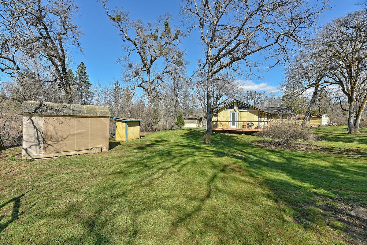 1710 Pleasant Valley Road Merlin, OR 97532 - Photo 19 of 25 14