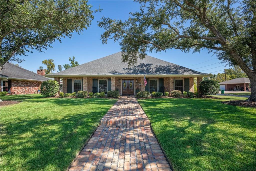 249 Devon Road Laplace, LA 70068 - Photo 2 of 30