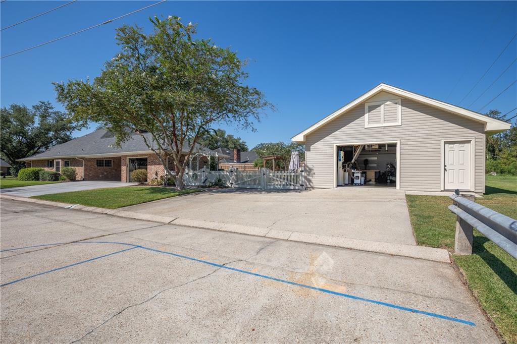 249 Devon Road Laplace, LA 70068 - Photo 8 of 30