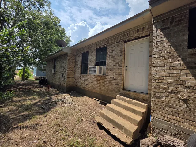 $165,000 | 1703 Azalea Drive, Wharton, TX 77488
