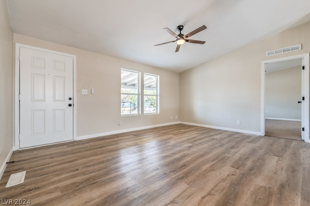 50 Old Mine Road Pahrump, NV 89048 - Photo 4 of 49 Living Room