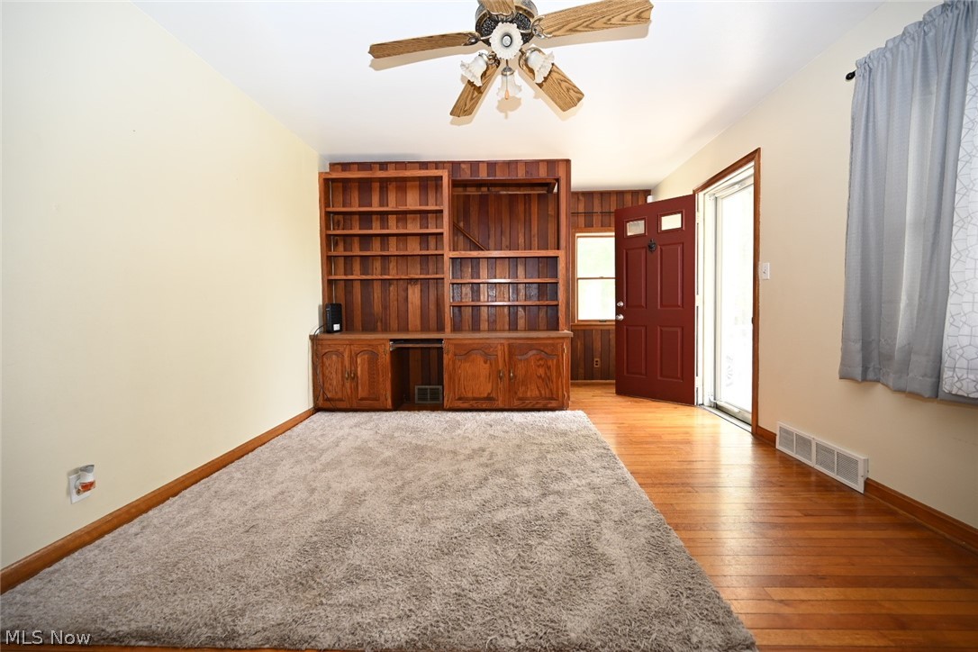 2844 Carson Salt Springs Road Warren, OH 44481 - Photo 12 of 29 Formal Dining Room