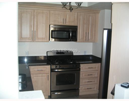 270 East Flamingo Road, Unit 108 Las Vegas, NV 89169 - Photo 2 of 10 Kitchen.
