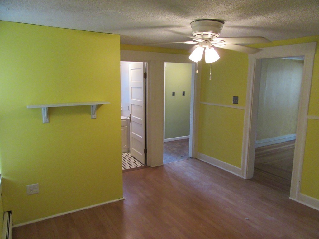44 Calumet Road Methuen, MA 01844 - Photo 5 of 19 Gallery Image 5