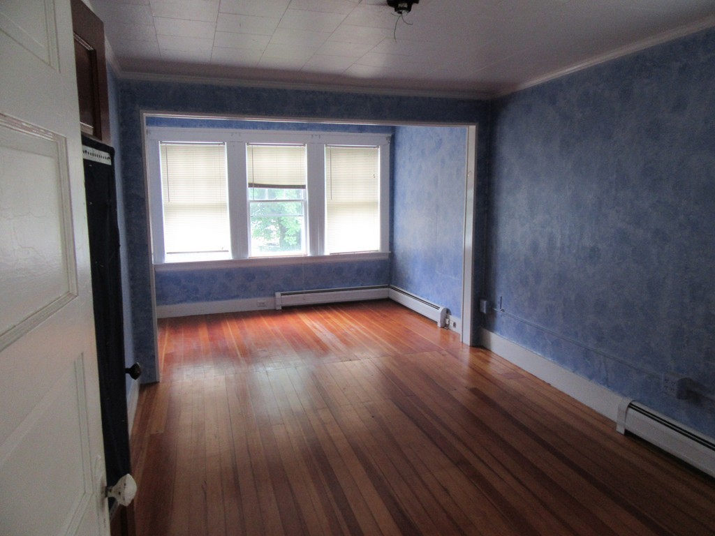 44 Calumet Road Methuen, MA 01844 - Photo 8 of 19 Gallery Image 8