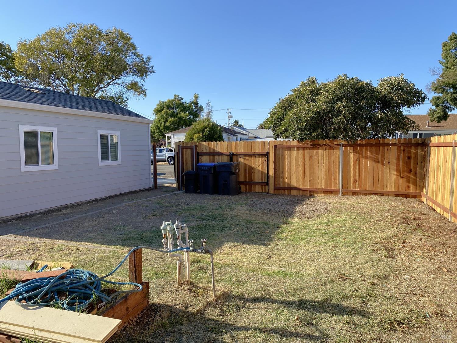 1047 Ohio Street Fairfield, CA 94533 - Photo 35 of 36 a view of house with backyard and tree