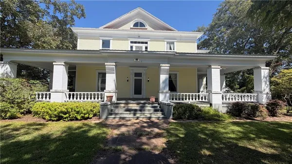$255,000 | 224 Ave A Southeast, LaFayette, AL 36862