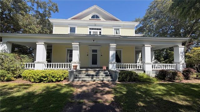 $255,000 | 224 Ave A Southeast, LaFayette, AL 36862