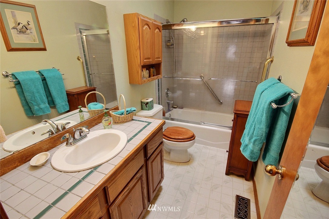 19203 99th Place South Renton, WA 98055 - Photo 14 of 25