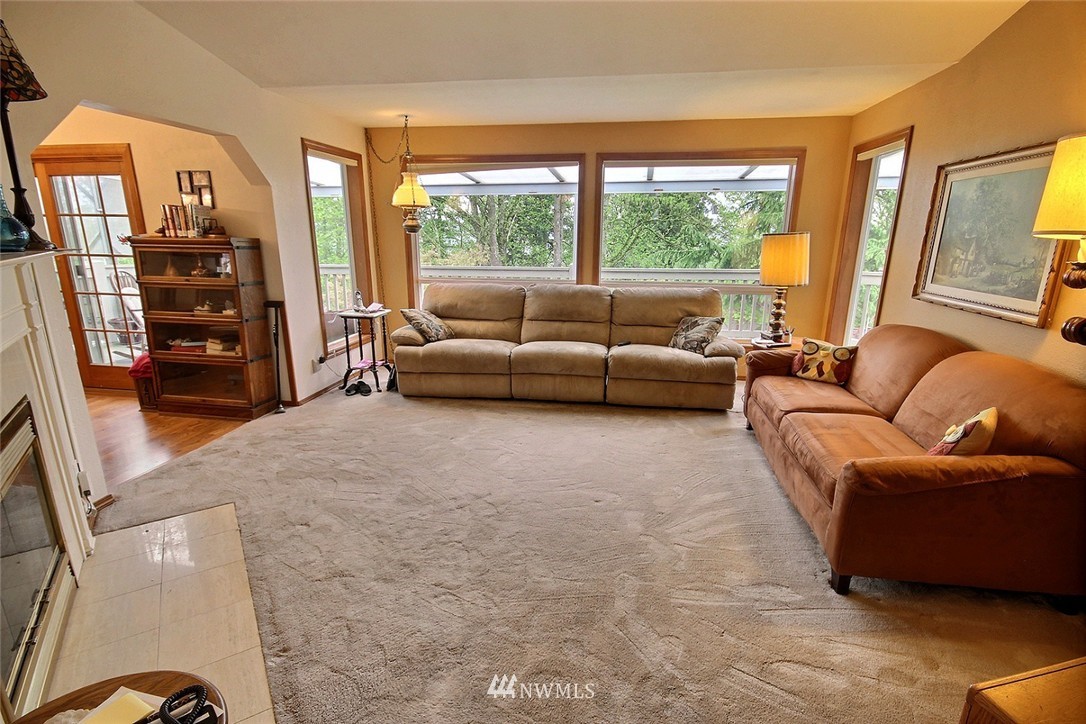 19203 99th Place South Renton, WA 98055 - Photo 3 of 25