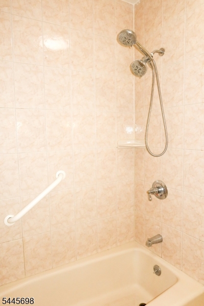 89 Van Riper Avenue, Unit 1 Clifton, NJ 07011 - Photo 17 of 38