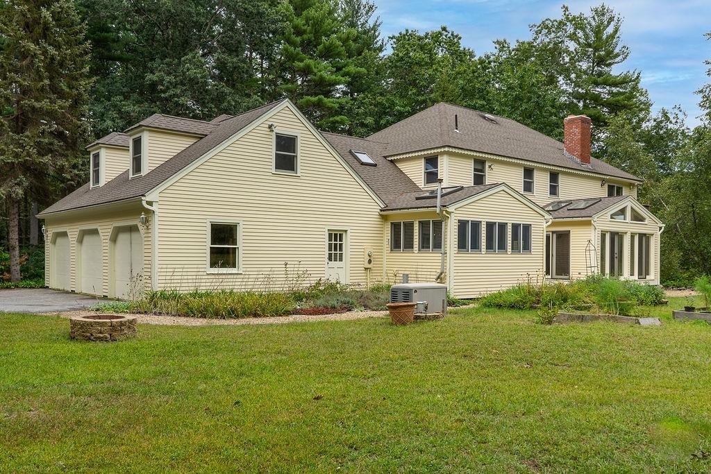 207 Wheeler Road Hollis, NH 03049 - Photo 1 of 40