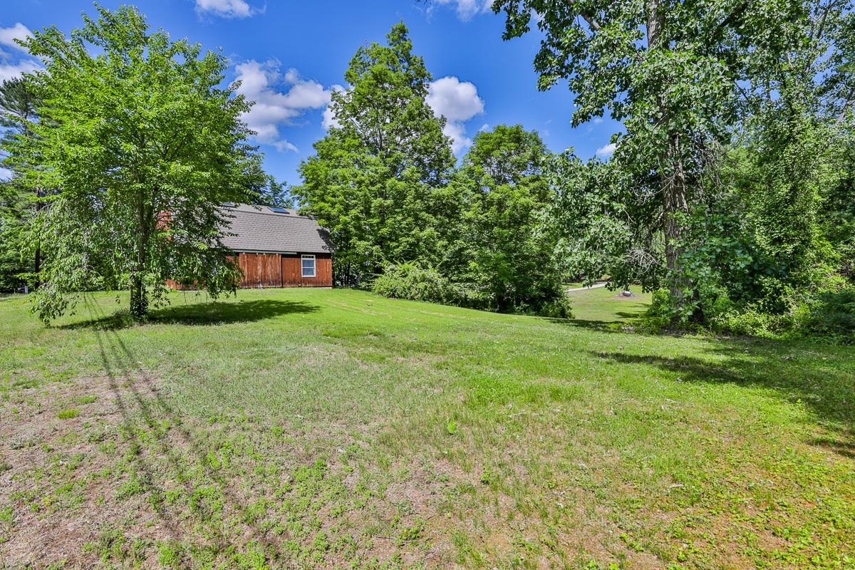 207 Wheeler Road Hollis, NH 03049 - Photo 33 of 40
