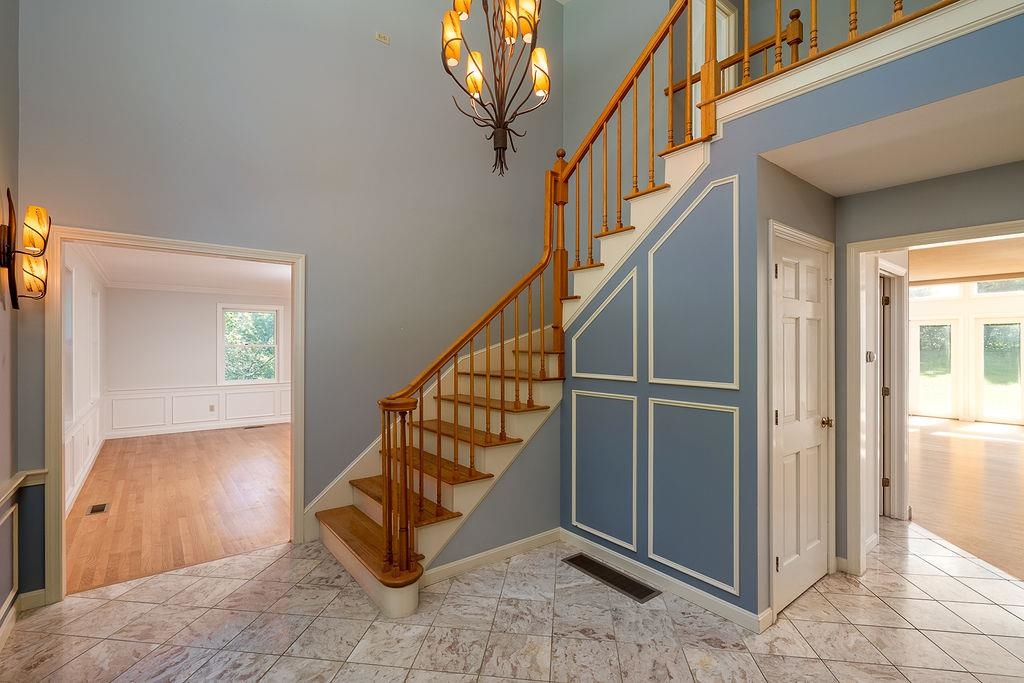 207 Wheeler Road Hollis, NH 03049 - Photo 4 of 40