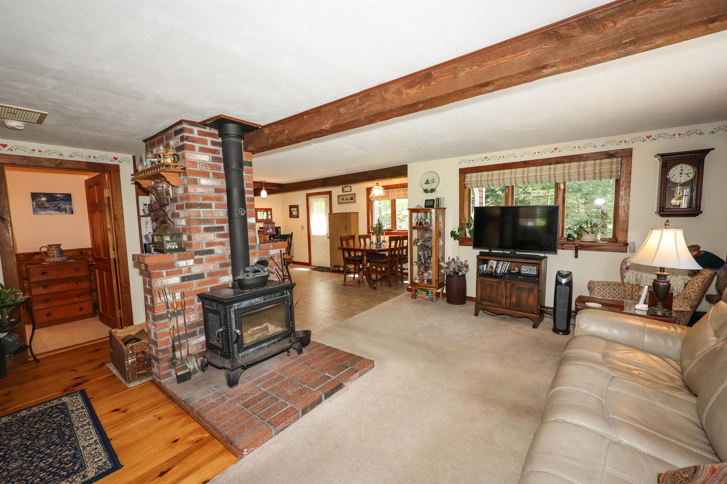643 4th Range Road Pembroke, NH 03275 - Photo 17 of 40 Gallery Image 17