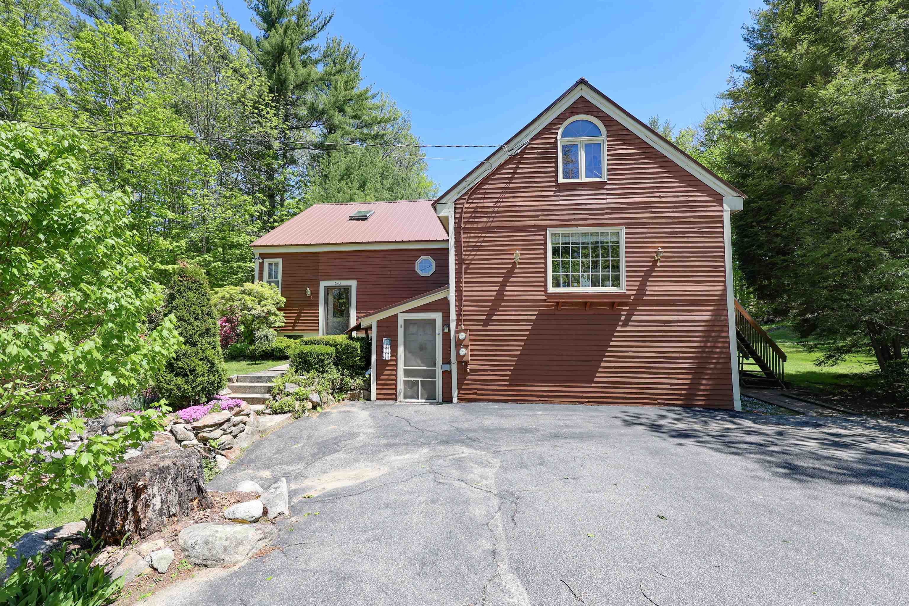 643 4th Range Road Pembroke, NH 03275 - Photo 2 of 40 Gallery Image 2