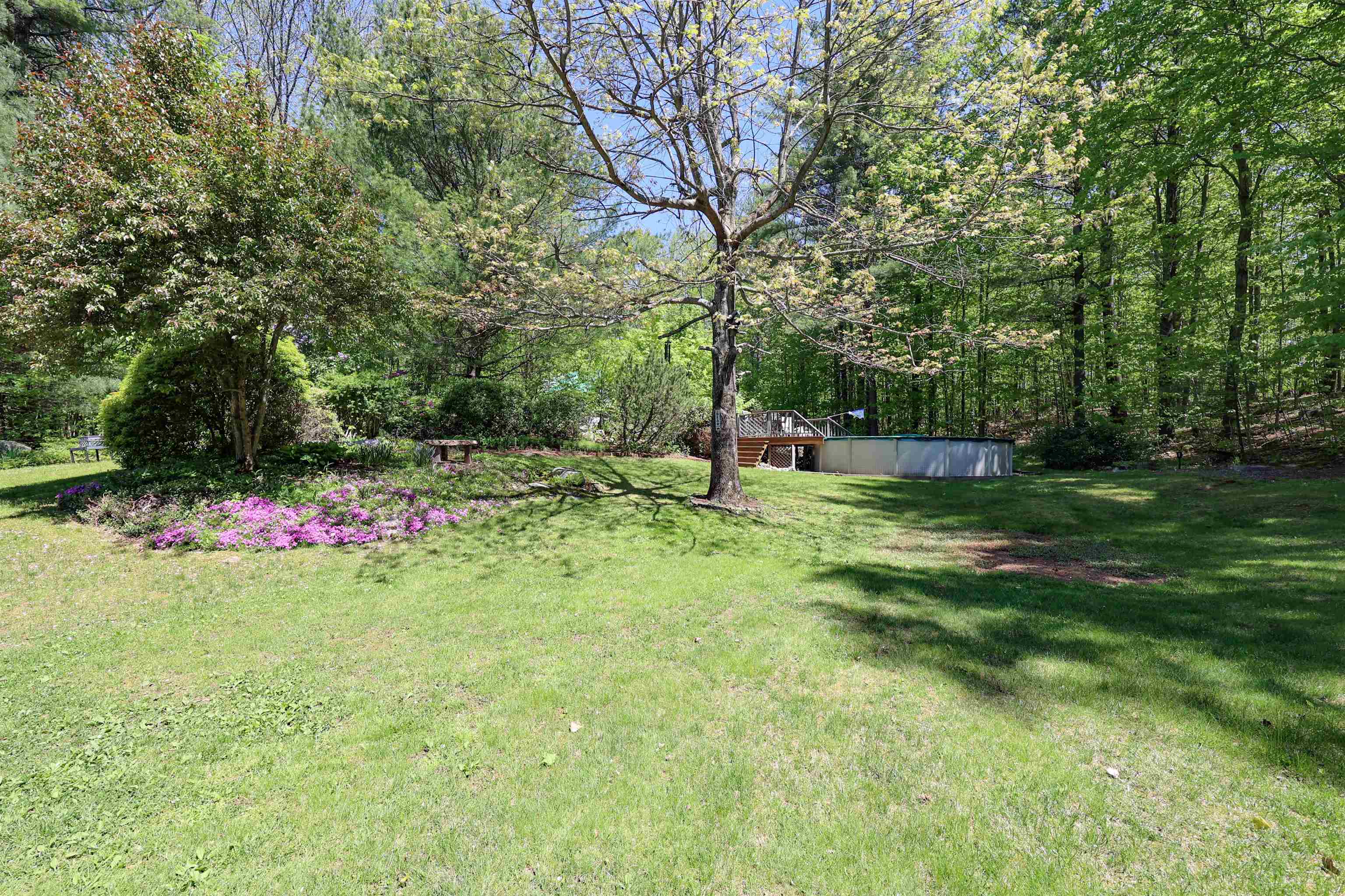 643 4th Range Road Pembroke, NH 03275 - Photo 7 of 40 Gallery Image 7