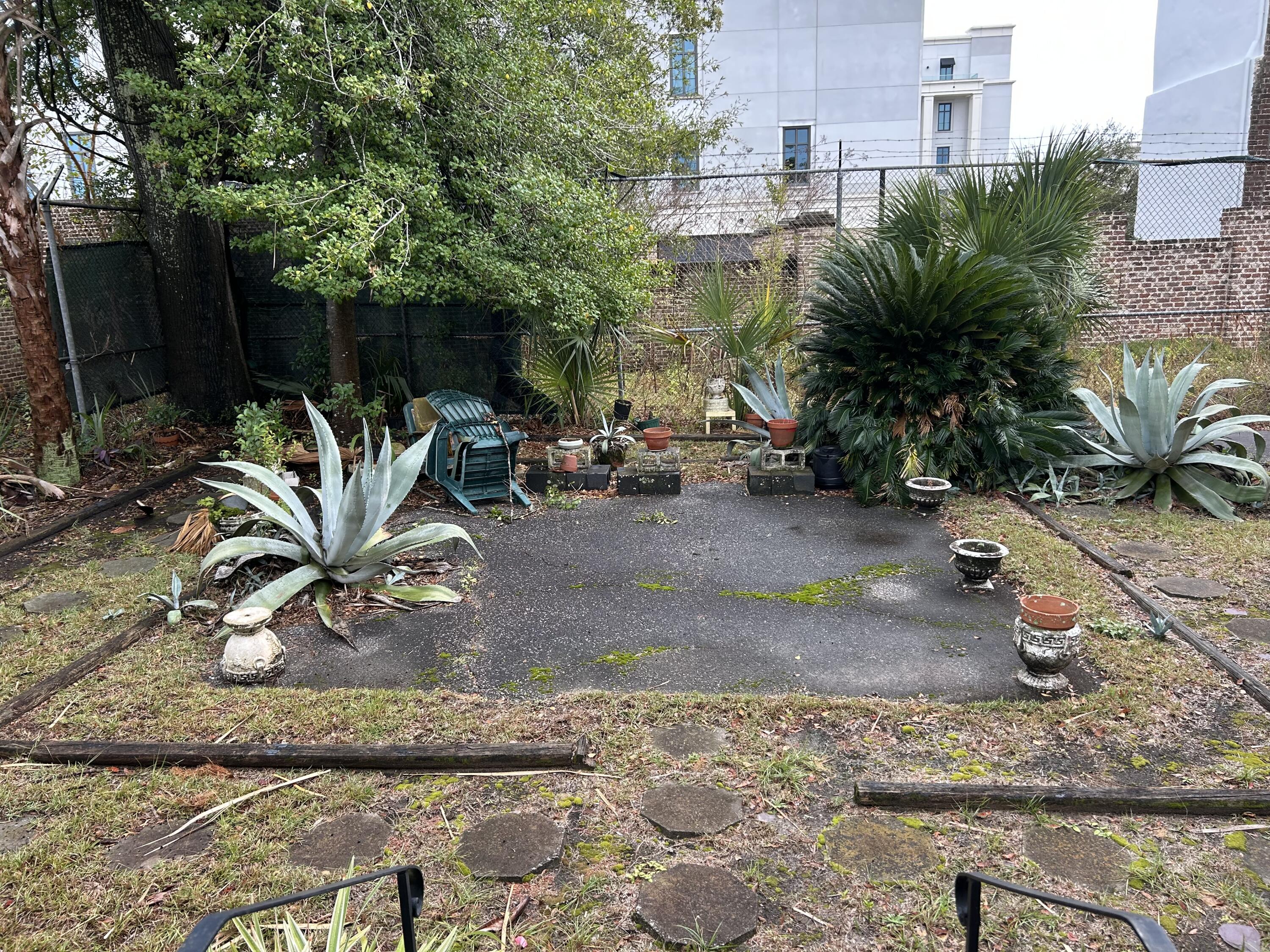 17 Charlotte Street Charleston, SC 29403 - Photo 13 of 34 IMG_7028