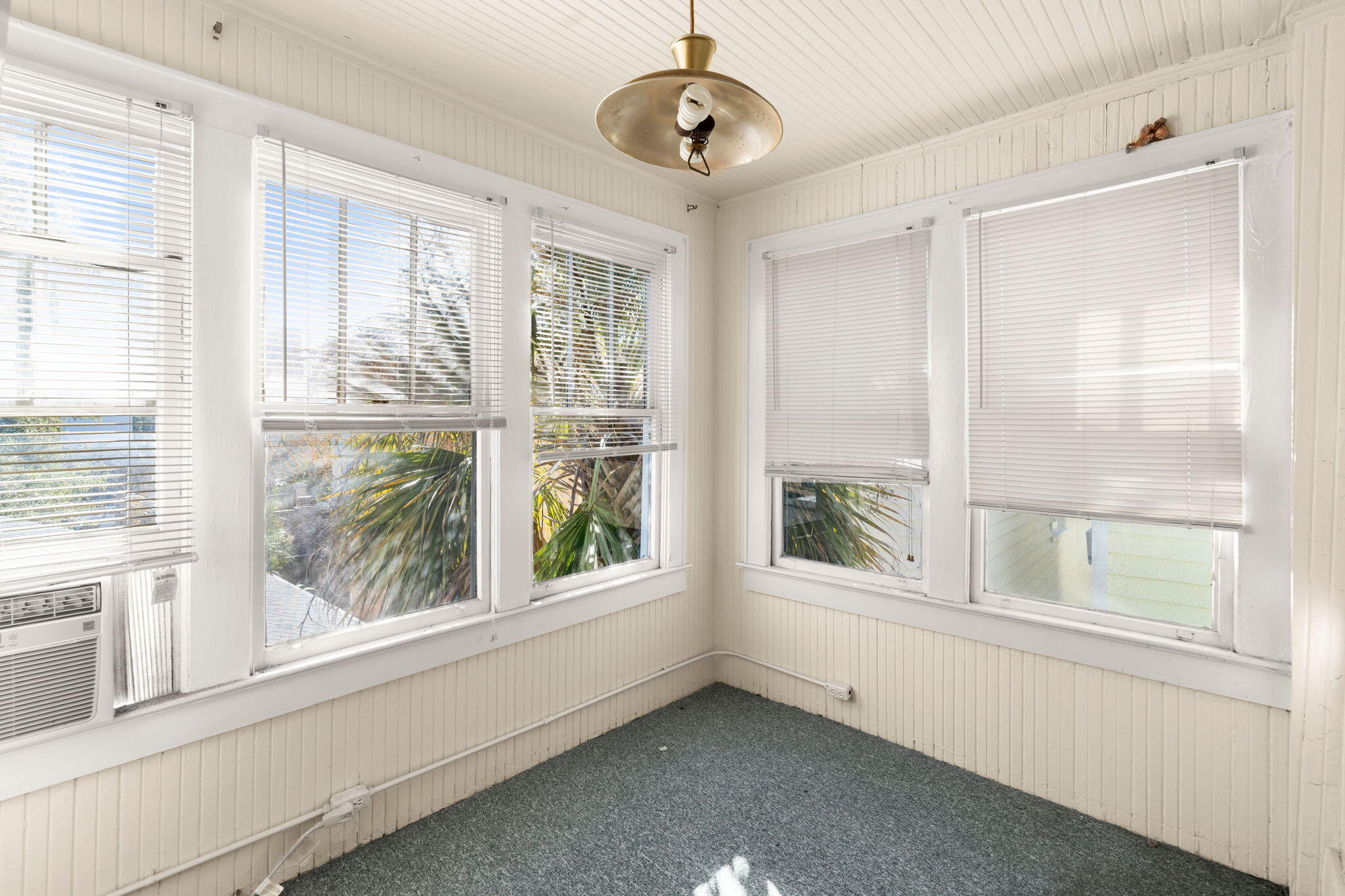 17 Charlotte Street Charleston, SC 29403 - Photo 19 of 34 31