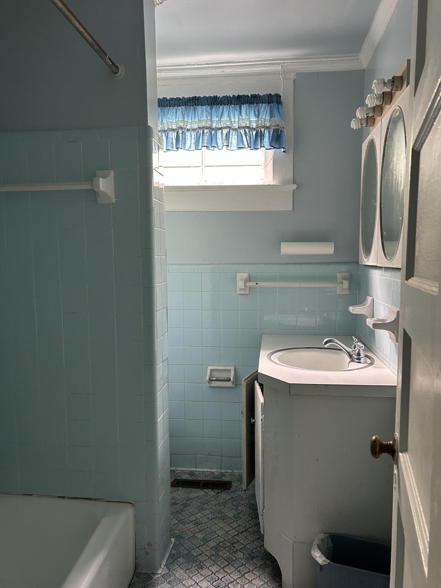 17 Charlotte Street Charleston, SC 29403 - Photo 27 of 34 IMG_7041