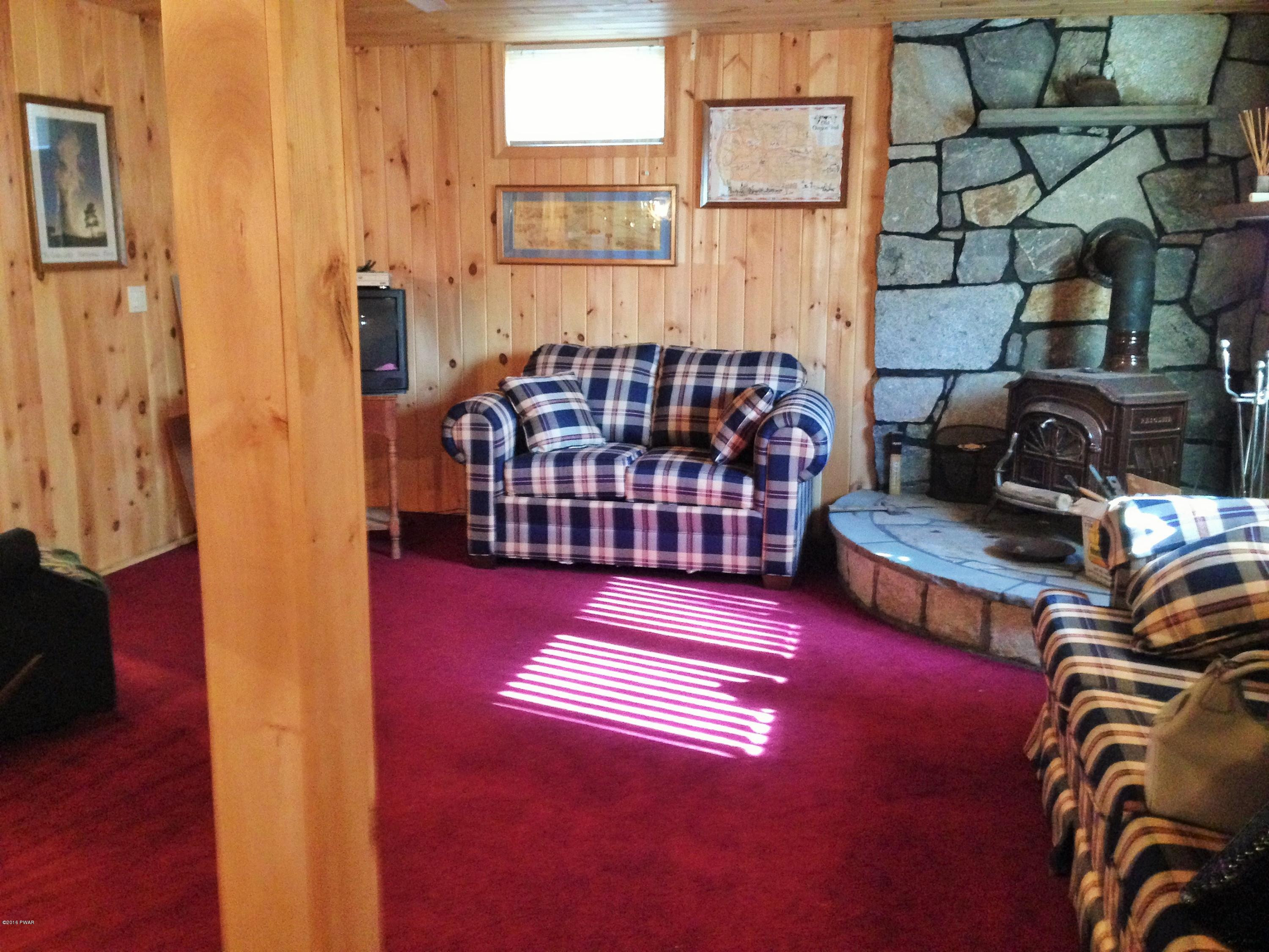 241 Fox Road Dingmans Ferry, PA 18328 - Photo 31 of 47