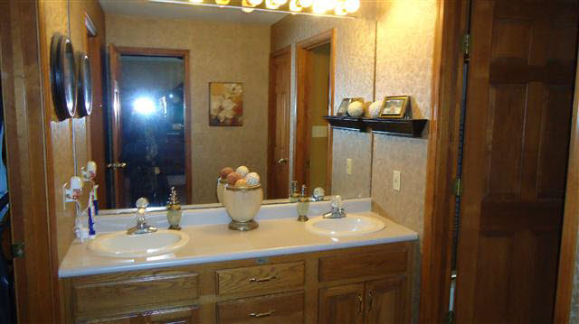 8501 West Thorn Tree Road Muncie, IN 47304 - Photo 8 of 12 Gallery Image 8