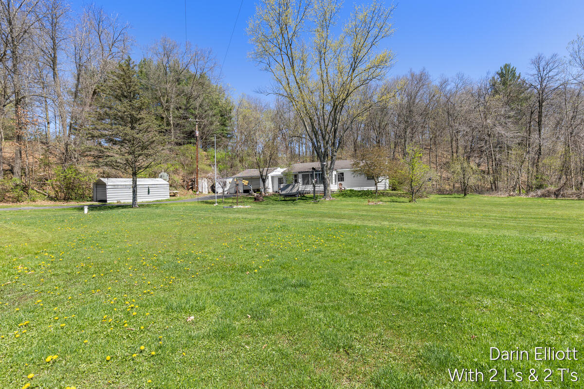 956 Prairie Creek Road Ionia, MI 48846 - Photo 11 of 68