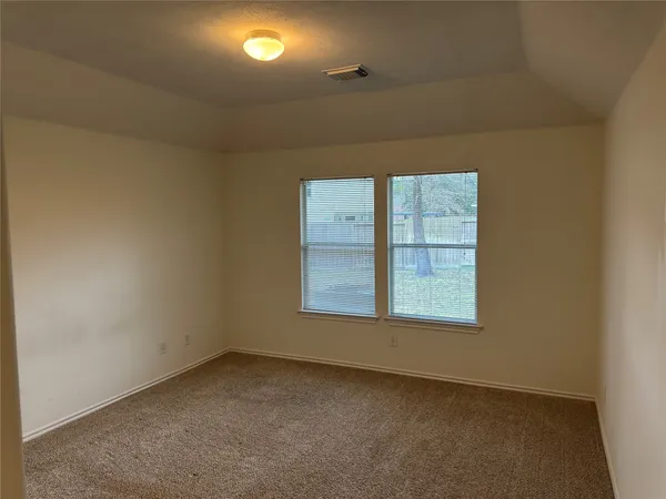 a view of utility room