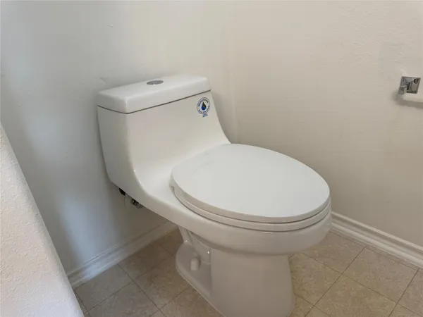 $2,390 | 10 Druids Glen Place, The Woodlands, TX 77382