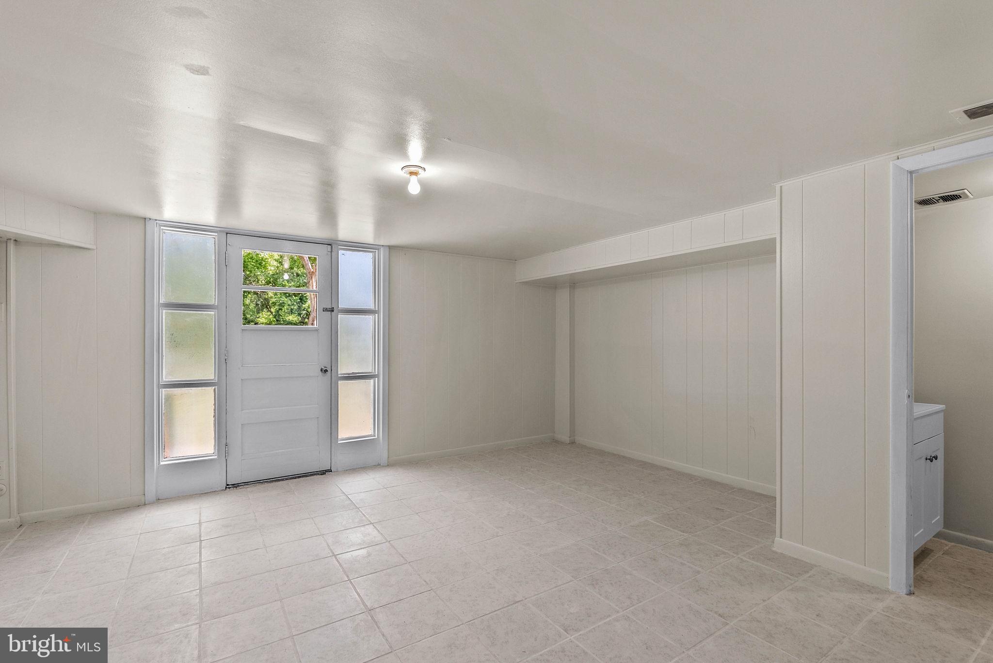 9107 Ryerson Road Philadelphia, PA 19114 - Photo 14 of 30