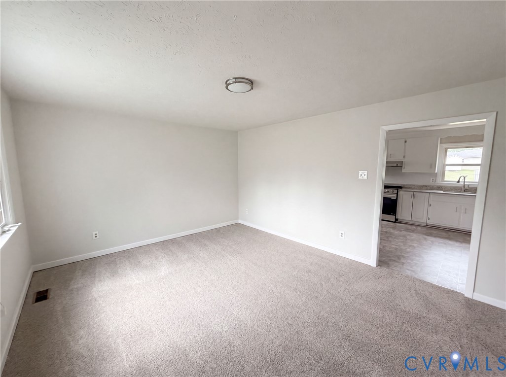 7397 Shady Grove Road Mechanicsville, VA 23111 - Photo 3 of 16