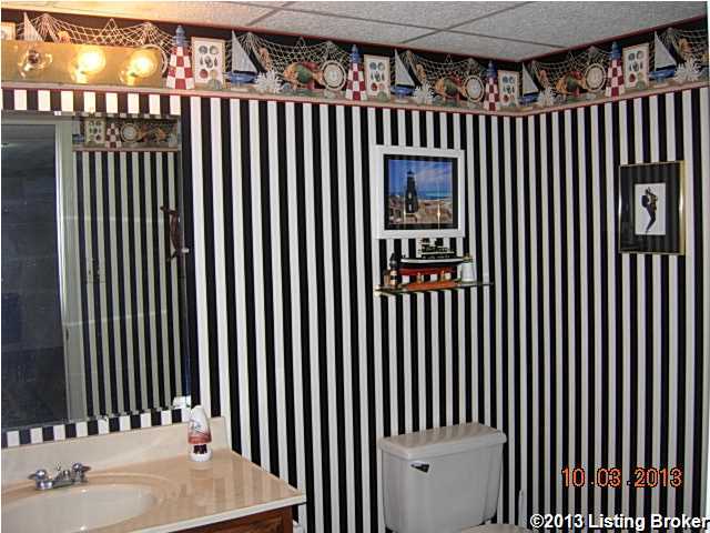 2608 Wareham Road Louisville, KY 40242 - Photo 4 of 18 1/2 bath in basement