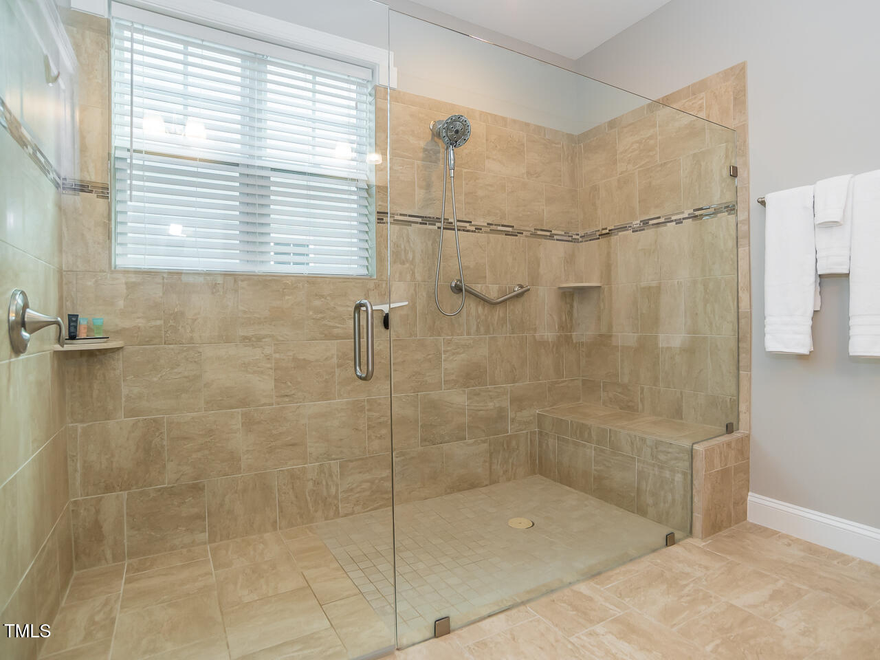 151 Pineland Circle Raleigh, NC 27606 - Photo 21 of 32 Avenue_West_151_Pineland-0656