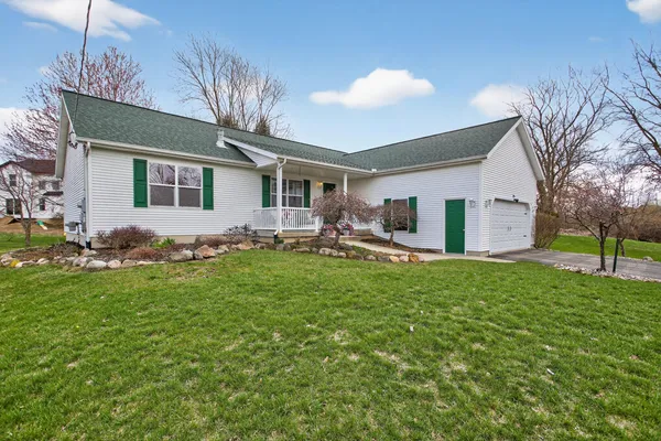 $299,900 | 11085 Somerset Road, Cement City, MI 49233