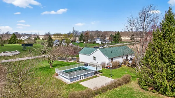 $299,900 | 11085 Somerset Road, Cement City, MI 49233