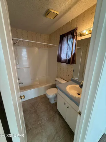 $2,200 | 212 Argonaut Street, Panama City Beach, FL 32413