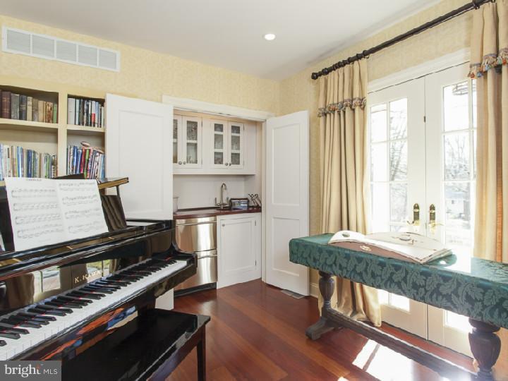 10 Russell Road Princeton, NJ 08540 - Photo 7 of 25