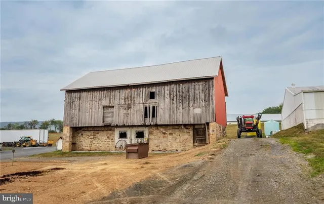 a view of kitchen with utility room