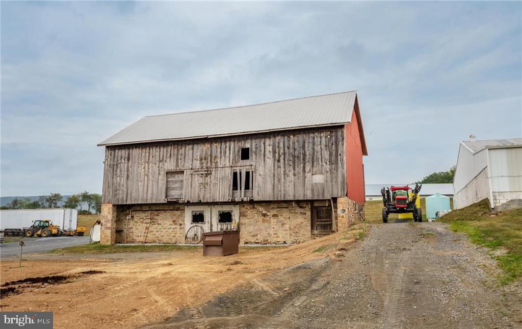 7573 Springhouse Road New Tripoli, PA 18066 - Photo 31 of 54 a view of kitchen with utility room