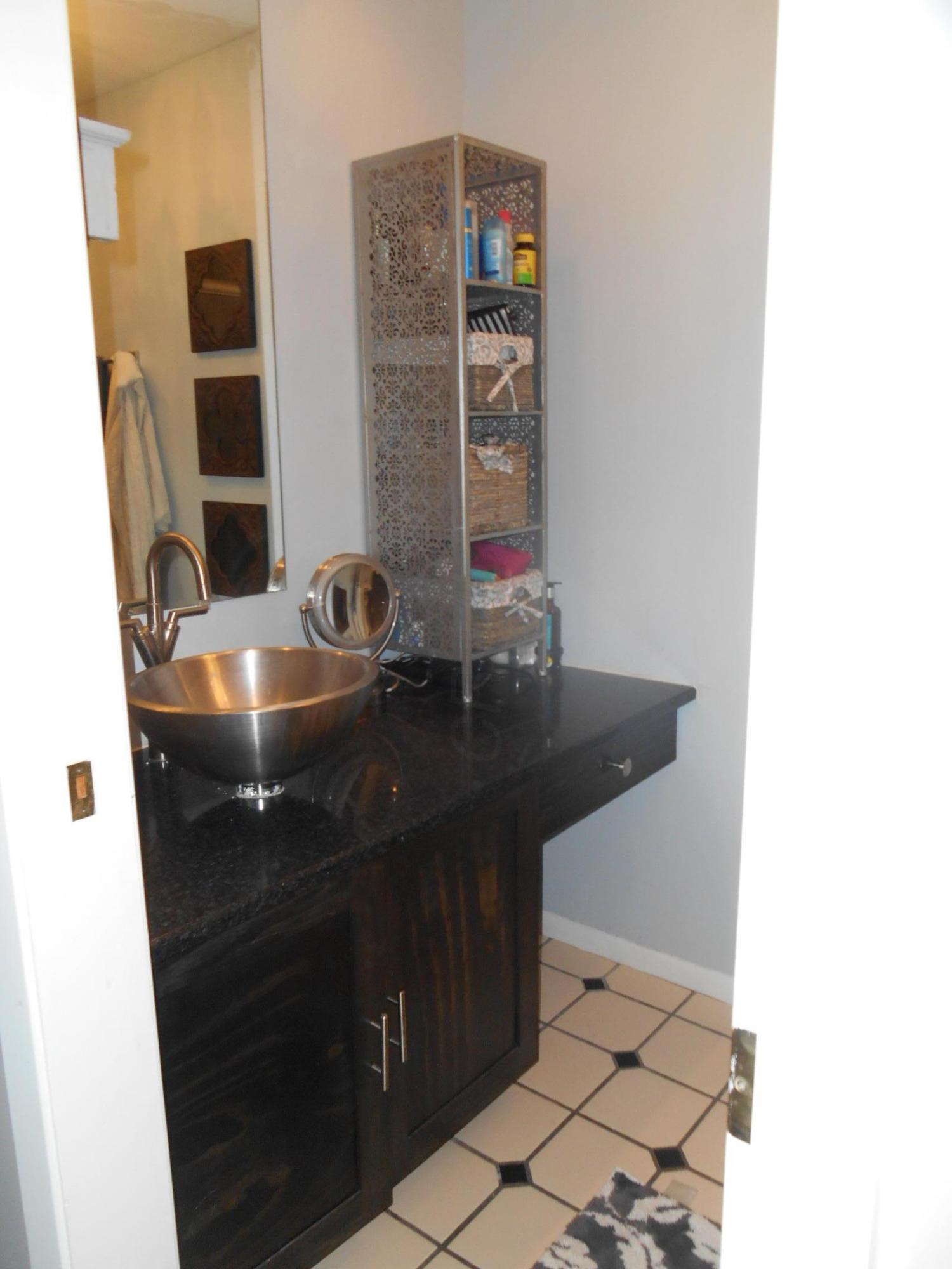 2201 Sandston Road Upper Arlington, OH 43220 - Photo 18 of 31