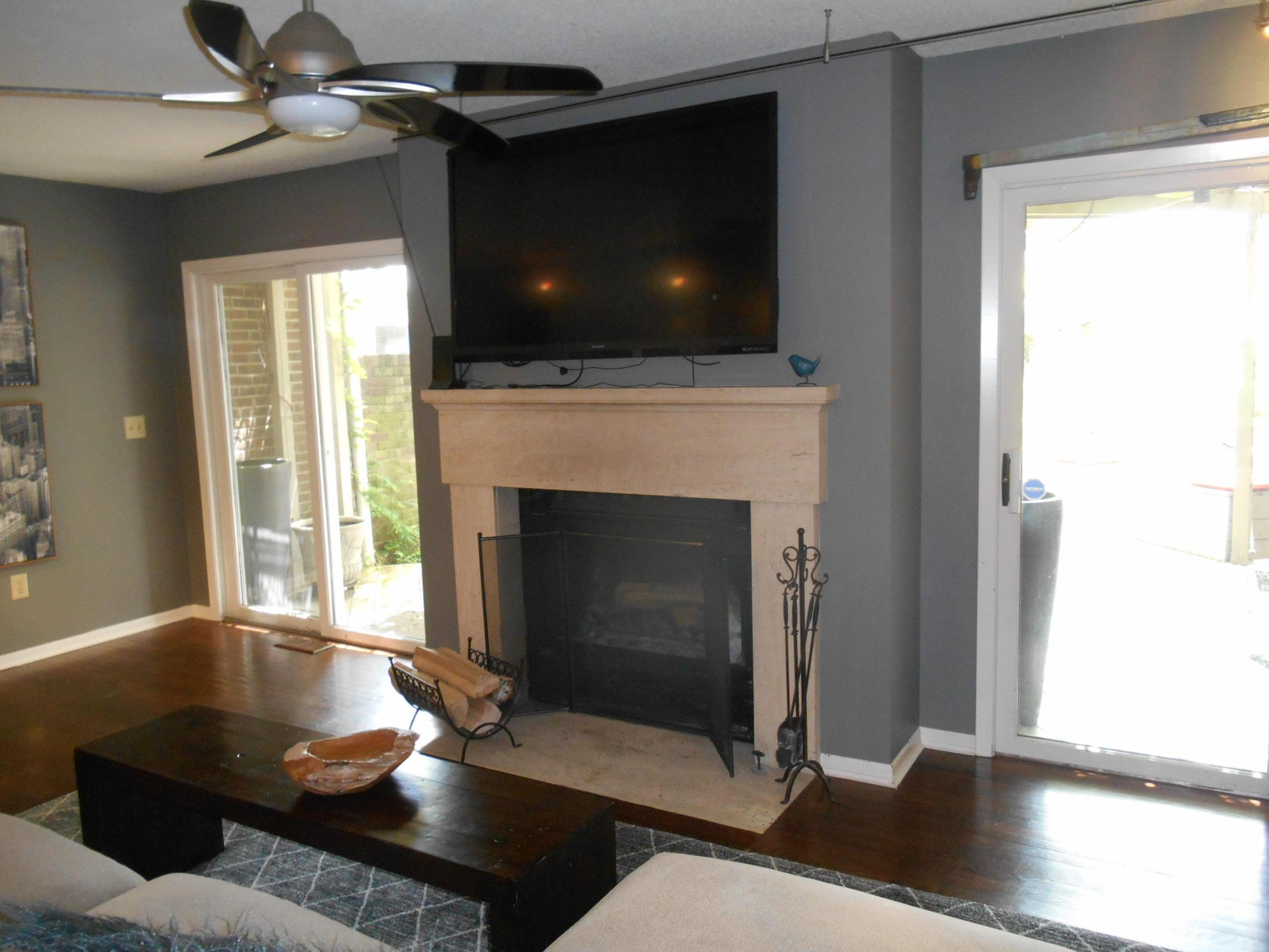 2201 Sandston Road Upper Arlington, OH 43220 - Photo 6 of 31