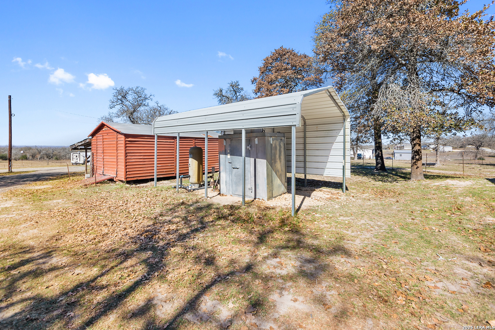 470 Lyon Road Seguin, TX 78155 - Photo 6 of 40