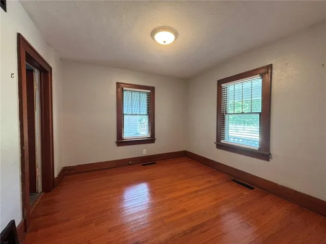 $130,000 | 3022 Faraon Street, St. Joseph, MO 64501