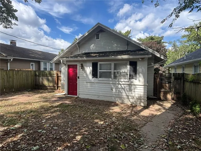 $130,000 | 3022 Faraon Street, St. Joseph, MO 64501