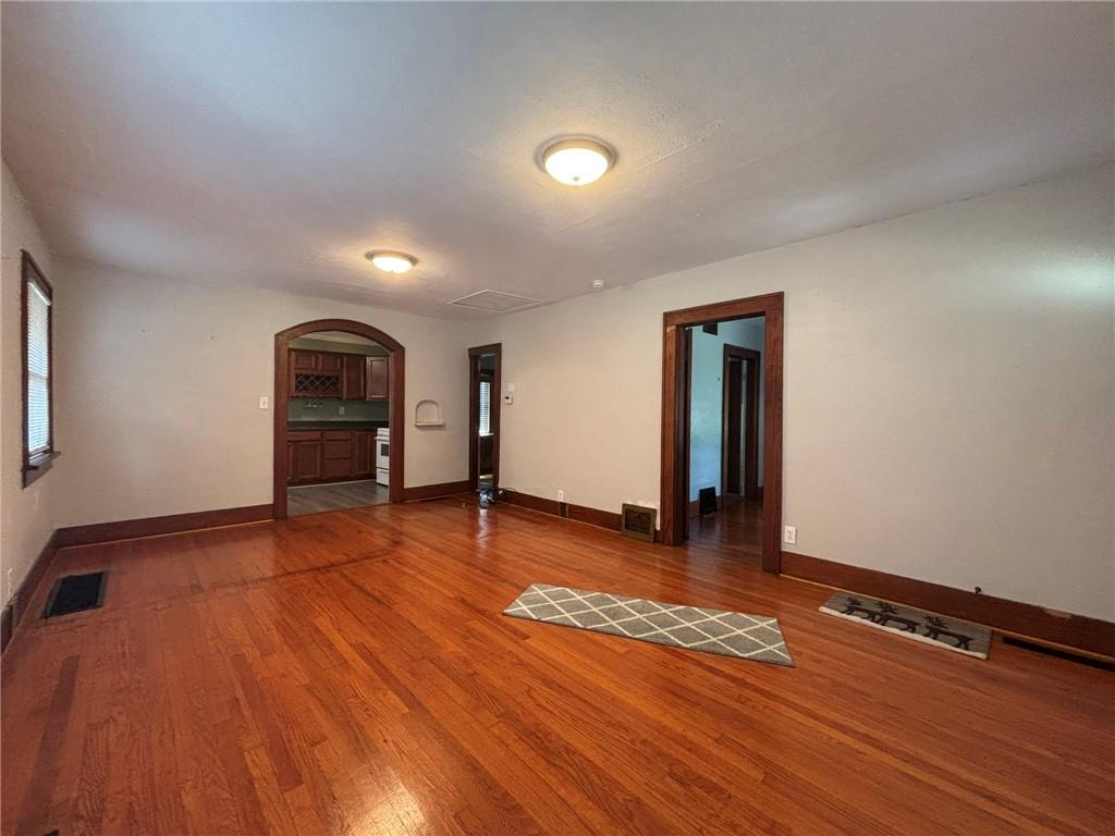 3022 Faraon Street St. Joseph, MO 64501 - Photo 8 of 33