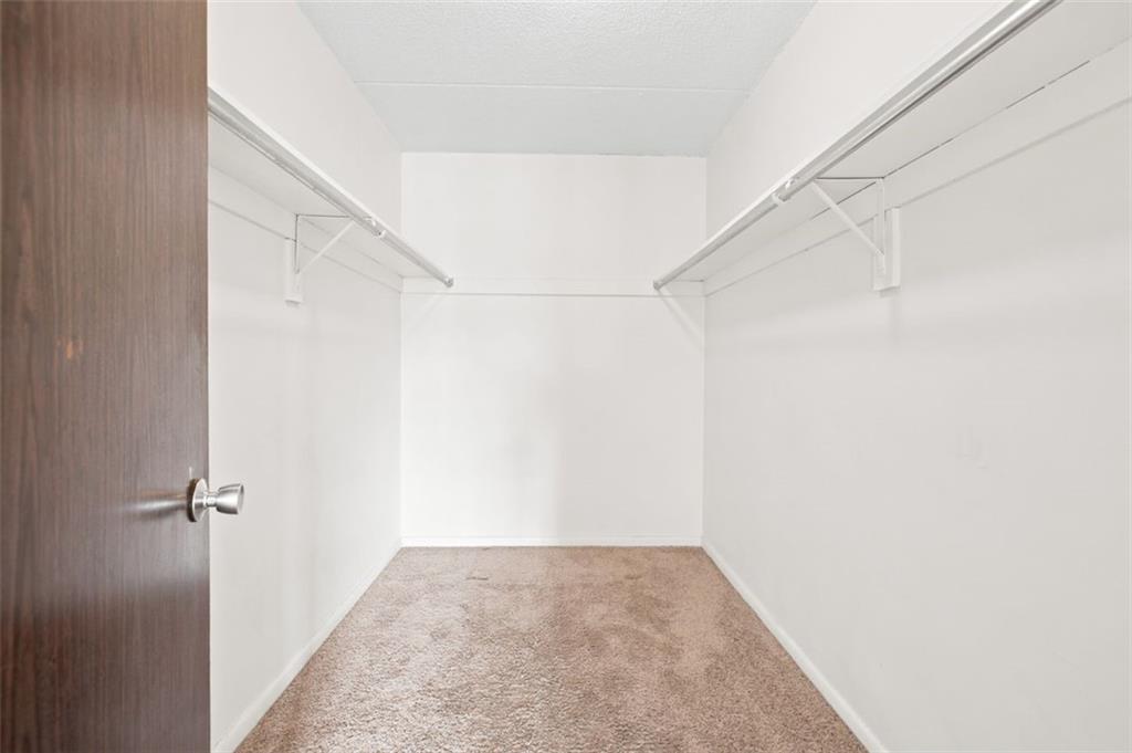 2160 Greentree Road, Unit 807W Pittsburgh, PA 15220 - Photo 18 of 30