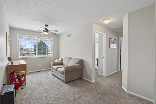 $279,900 | 1724 Weston Lane, Shakopee, MN 55379