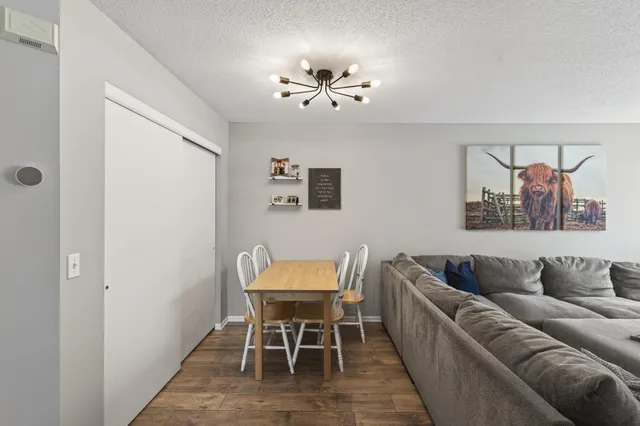 $279,900 | 1724 Weston Lane, Shakopee, MN 55379