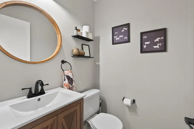 $279,900 | 1724 Weston Lane, Shakopee, MN 55379